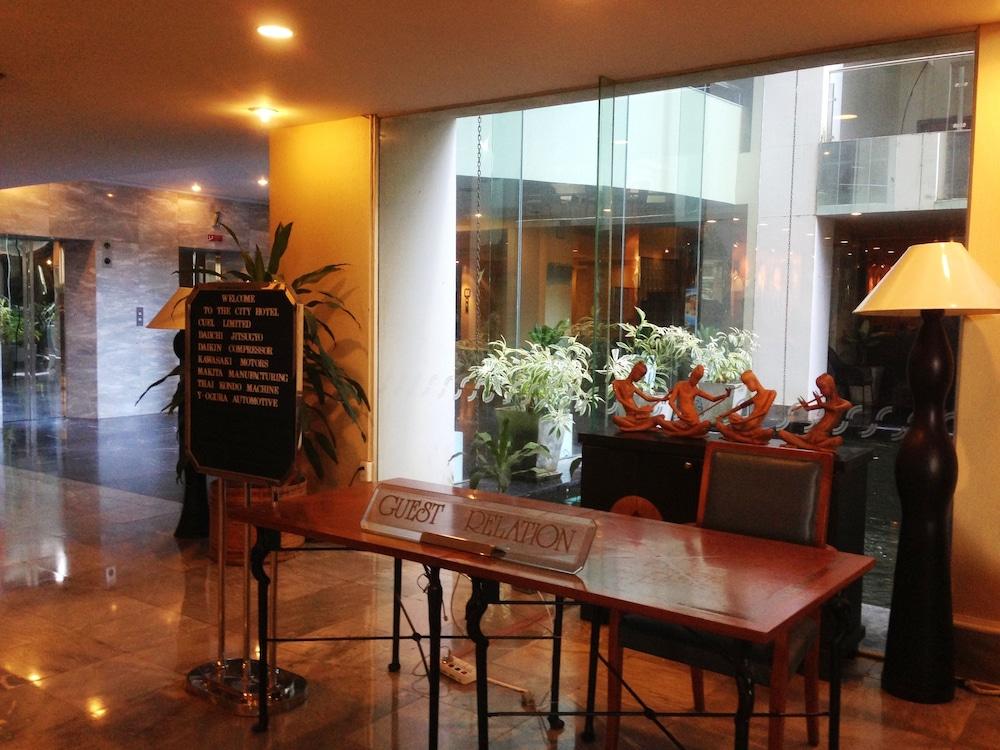 The City Hotel Sriracha By Bbh Japan Сирача Экстерьер фото