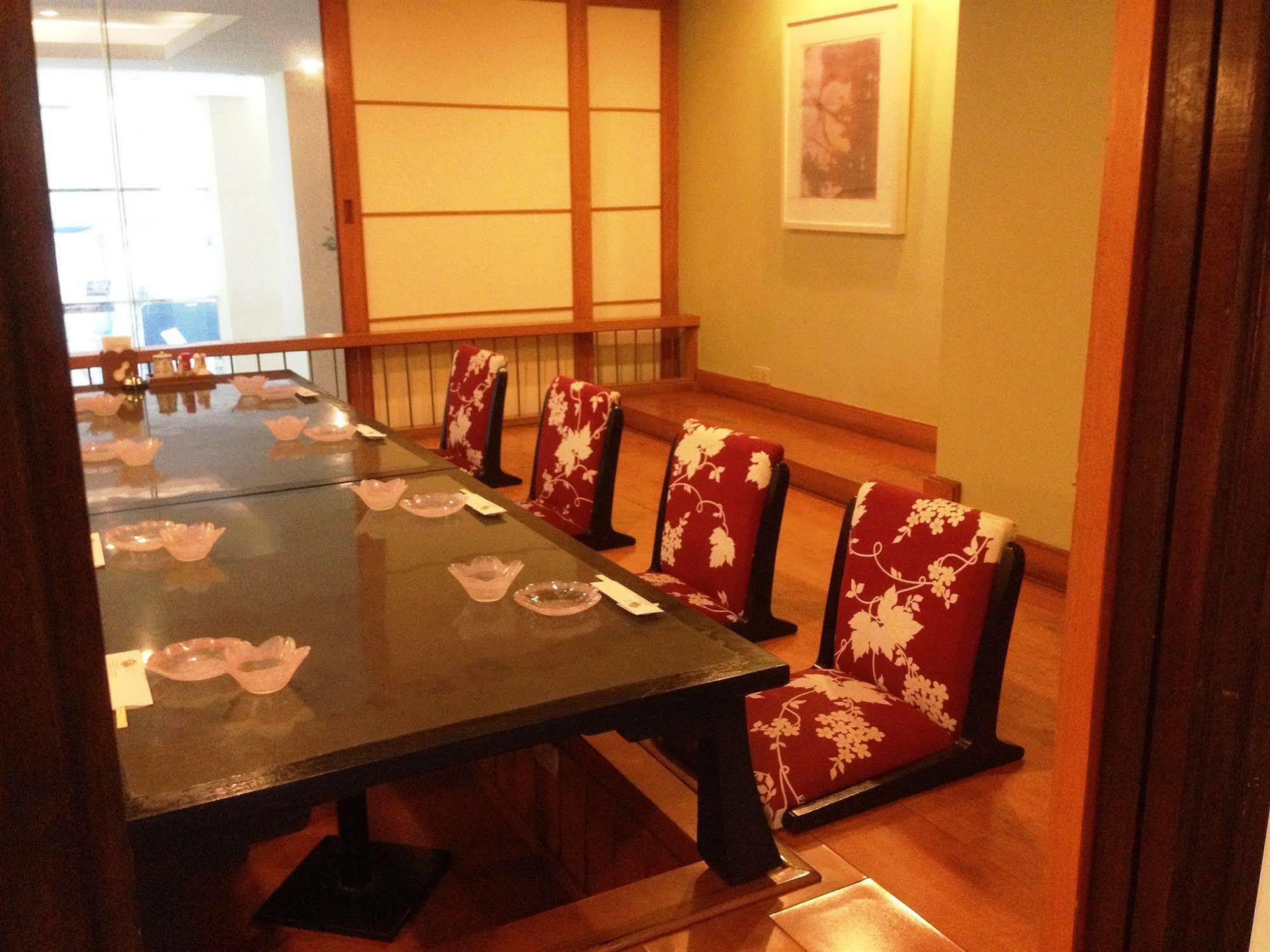 The City Hotel Sriracha By Bbh Japan Сирача Экстерьер фото